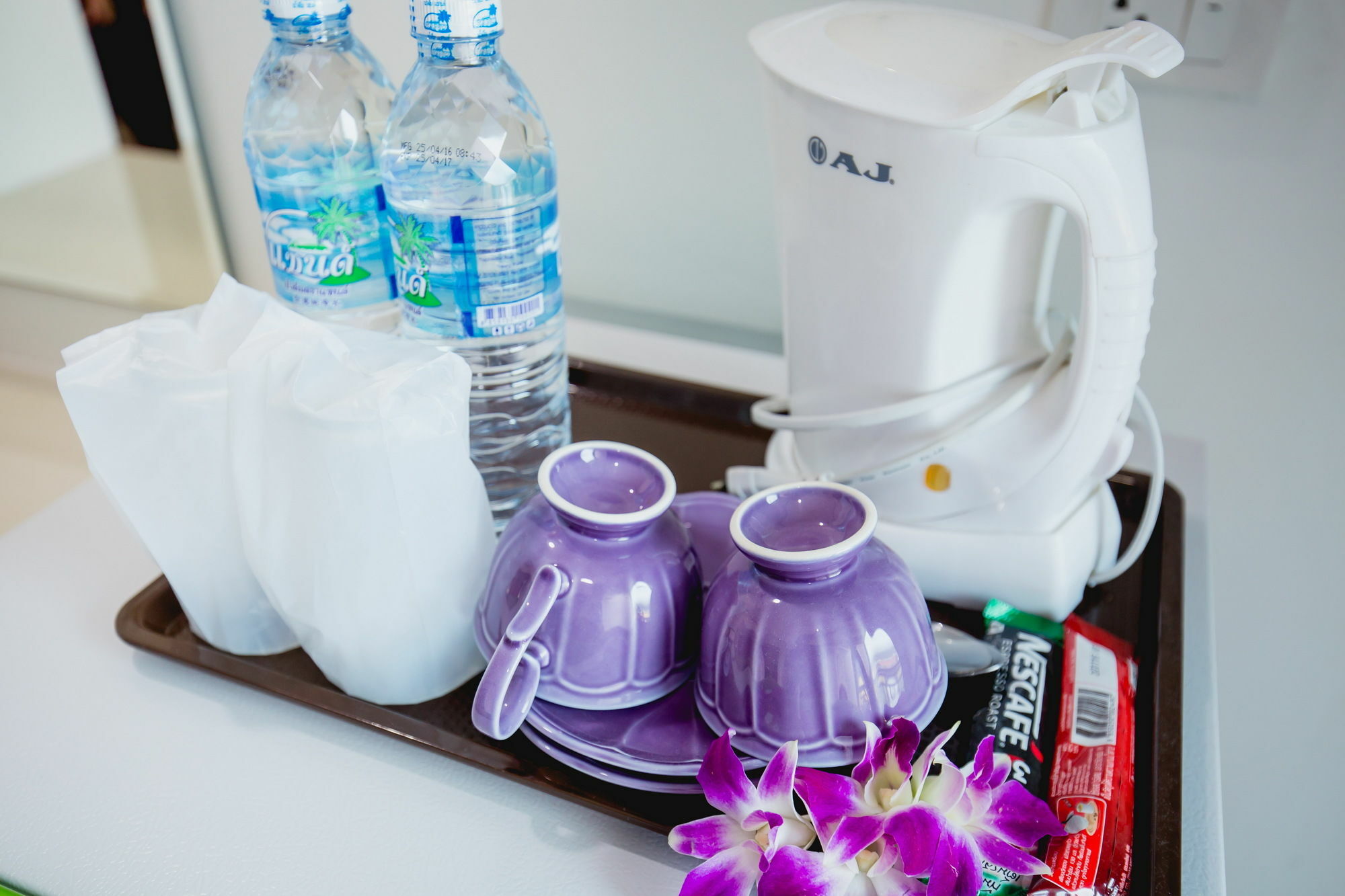 Chusri Hotel Patong Екстериор снимка